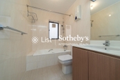 Kennedy Heights 堅麗閣 | Guest Bathroom