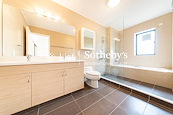 Kennedy Heights 堅麗閣 | Master Bathroom