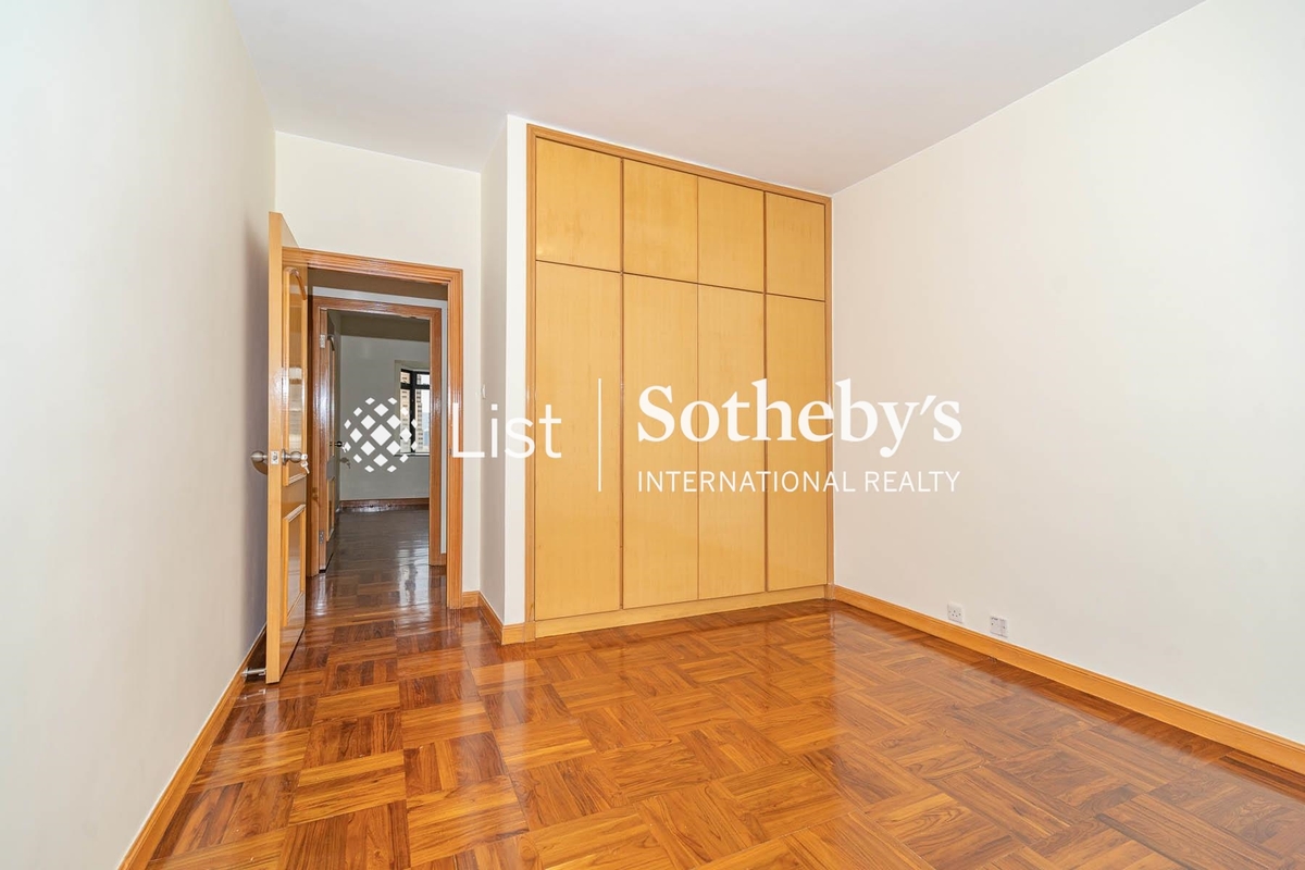 Kennedy Heights 堅麗閣 | Fourth Bedroom