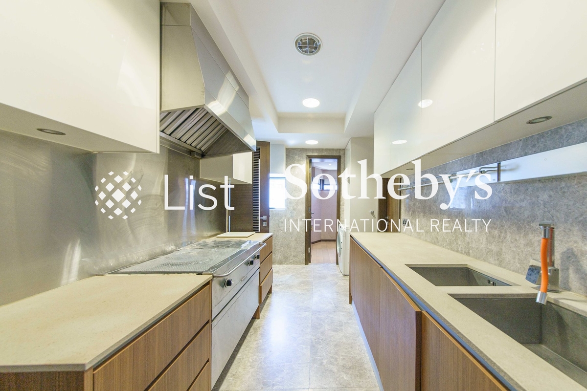 Kennedy Heights 堅麗閣 | Chinese Kitchen