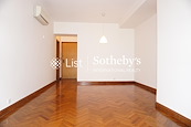 Hillsborough Court 晓峰阁 | Living and Dining Room