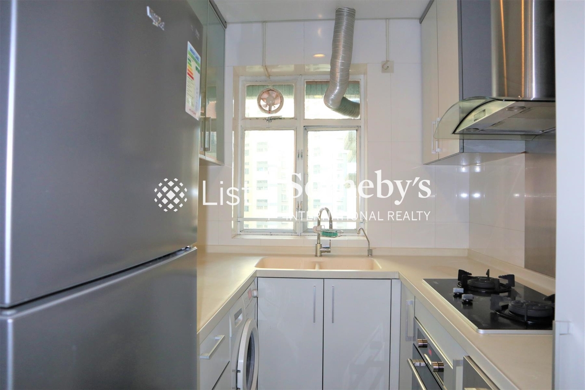 Hillsborough Court 曉峰閣 | Kitchen