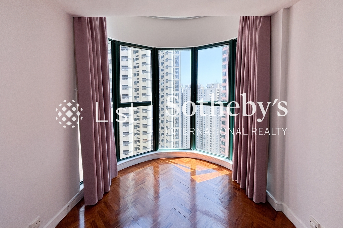 Hillsborough Court 曉峰閣 | Second Bedroom