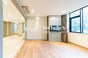 Regent On The Park 御花園 | Living and Dining Room