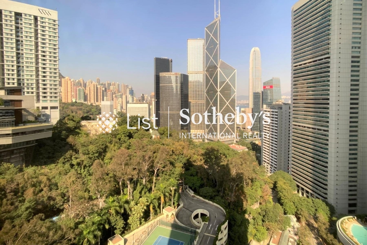 Regent On The Park 御花園 | View from Living and Dining Room