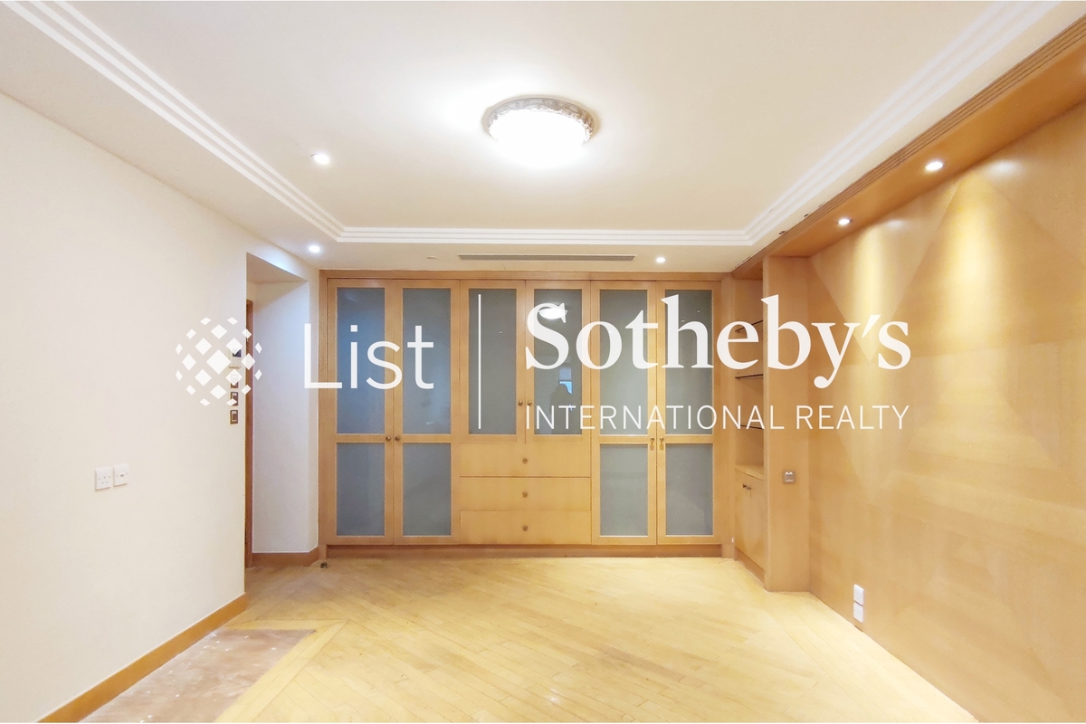 Regent On The Park 御花園 | Third En-suite Bedroom