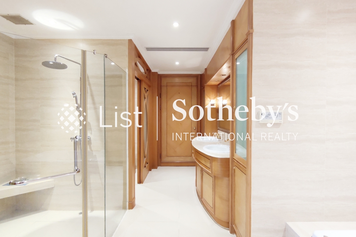 Regent On The Park 御花園 | Master Bathroom