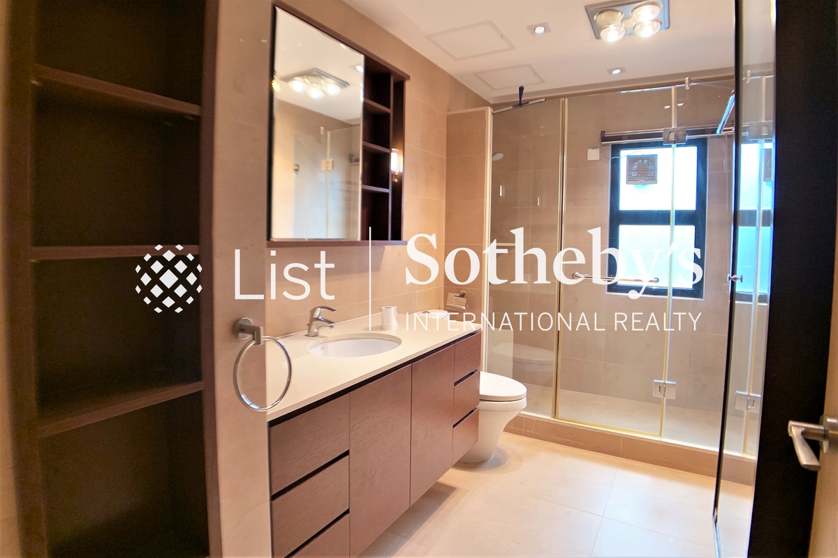 Regent On The Park 御花園 | Guest Bathroom