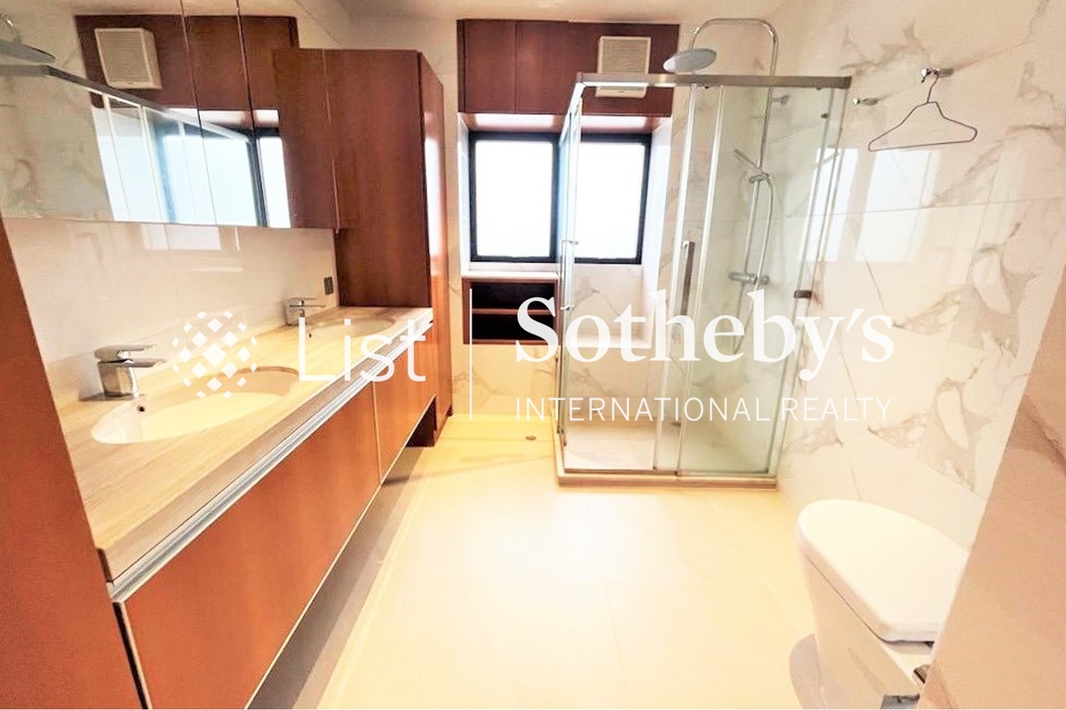 Regent On The Park 御花園 | Master Bathroom