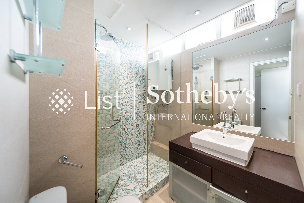 Faber Court 辉百阁 | Master Bathroom