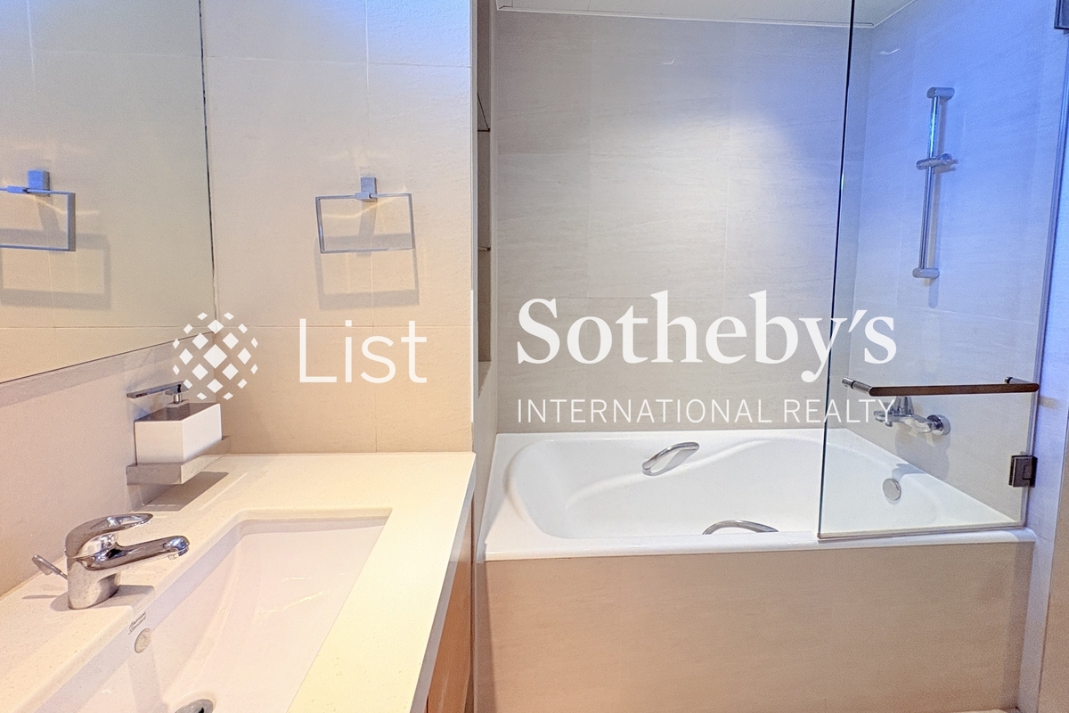 Faber Court 輝百閣 | Master Bathroom