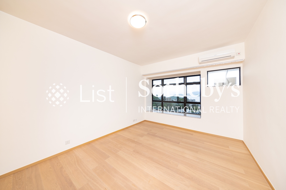 Grand Garden 華景園 | Fourth Bedroom