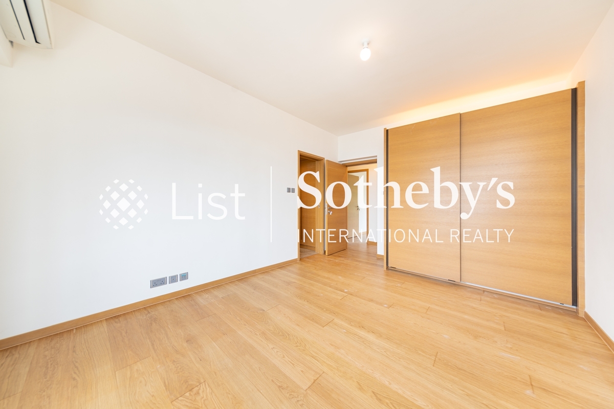 Grand Garden 華景園 | Third Bedroom