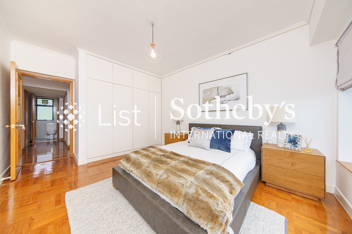 Grand Garden 華景園 | Third Bedroom