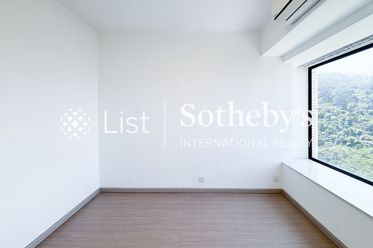 Grand Garden 華景園 | Second Bedroom