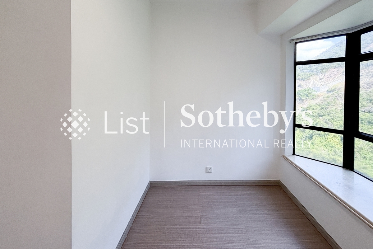 Grand Garden 華景園 | Third Bedroom