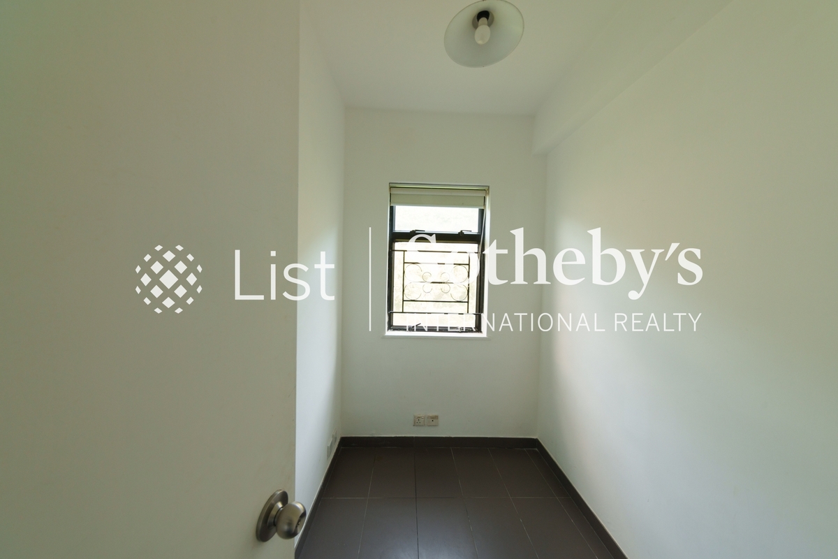 Grand Garden 華景園 | Maid' quarter