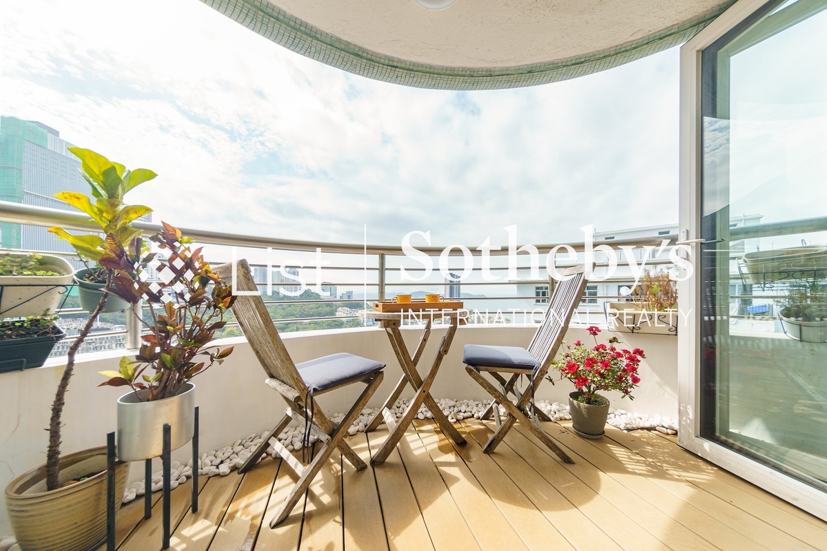 Greenery Garden 怡林閣 | Balcony off Living and Dining Room