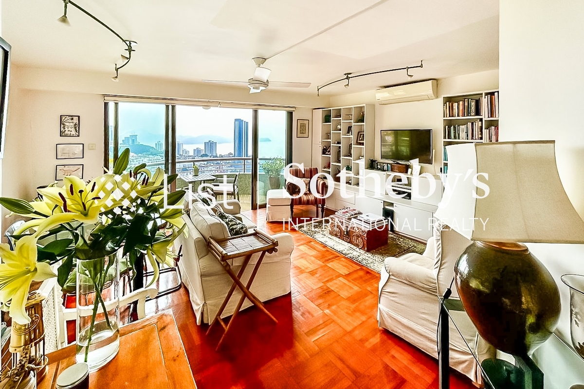 Greenery Garden 怡林閣 | Living and Dining Room