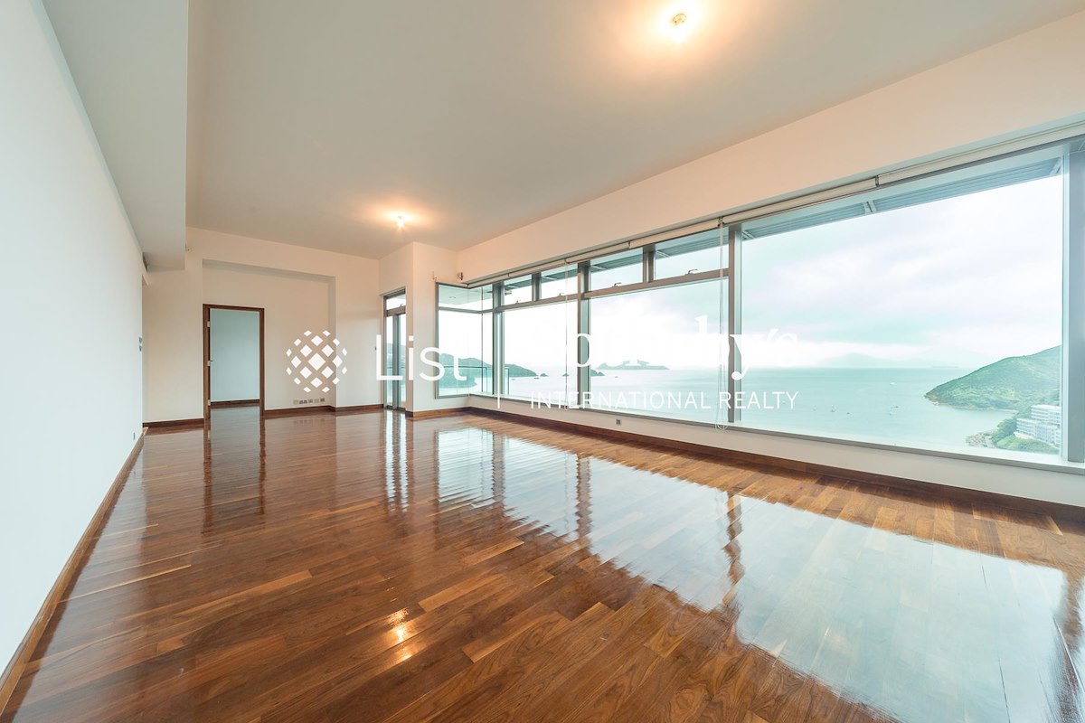 Grosvenor Place 浅水湾道117号 | Living and Dining Room