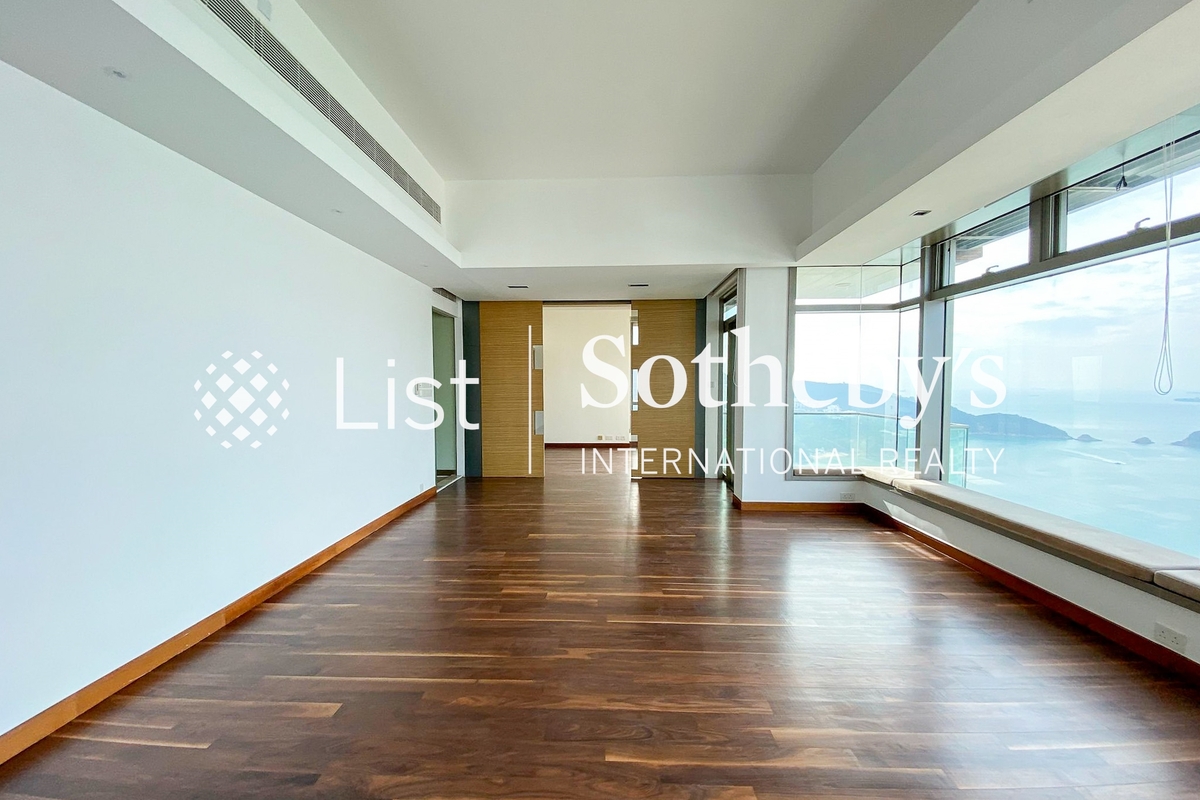 Grosvenor Place 淺水灣道117號 | Living and Dining Room