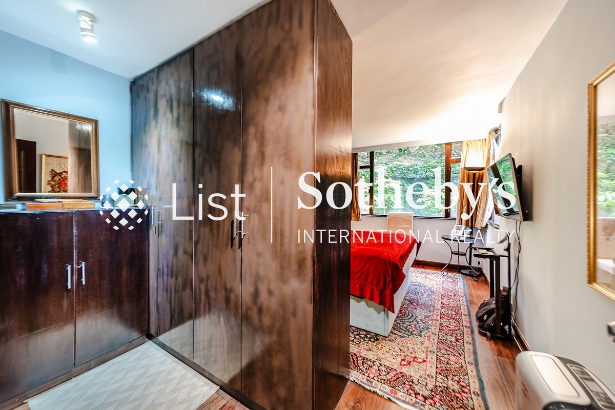 Greenery Garden 怡林閣 | Built-in Wardrobe in Master Bedroom 