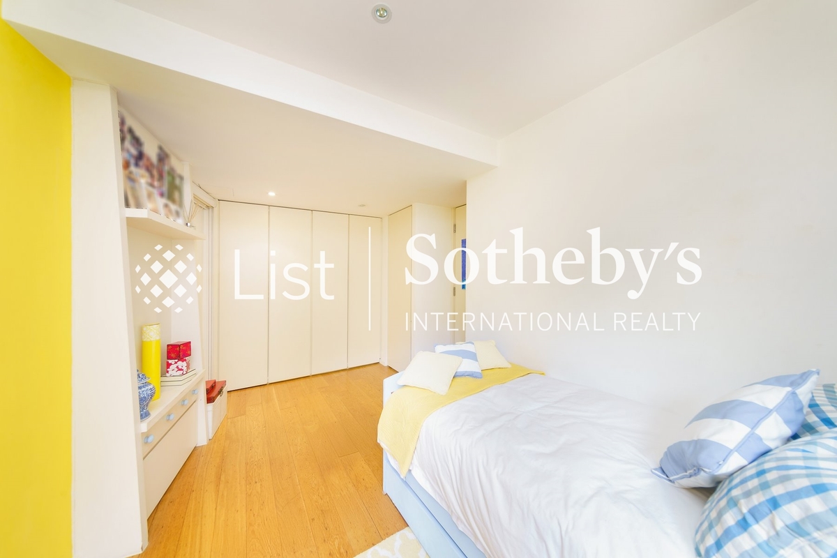 Greenery Garden 怡林閣 | Built-in Wardrobe in Second Bedroom 