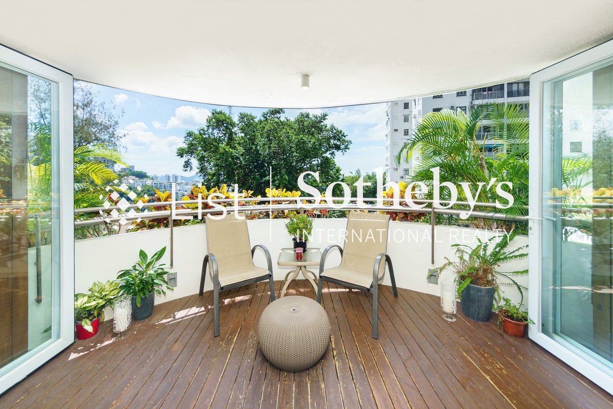 Greenery Garden 怡林閣 | Balcony off Living Room