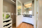 Hong Kong Parkview 阳明山庄 | Walk-in Closet in Master Bedroom
