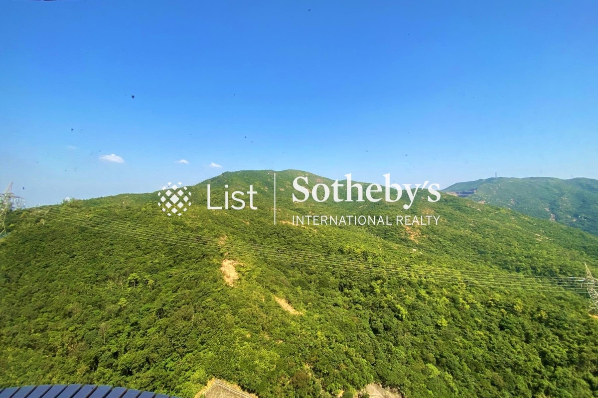 Hong Kong Parkview 阳明山庄 | View from Living and Dining Room