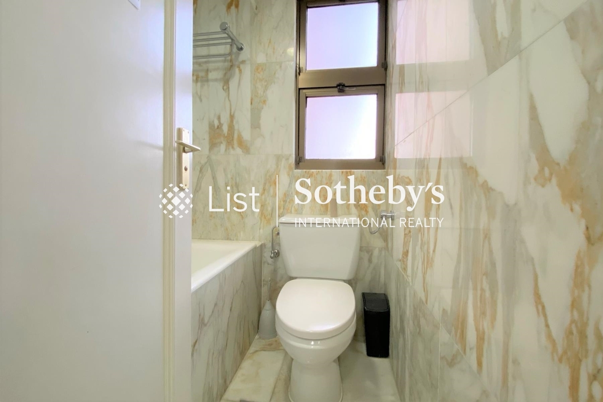 Hong Kong Parkview 阳明山庄 | Master Bathroom