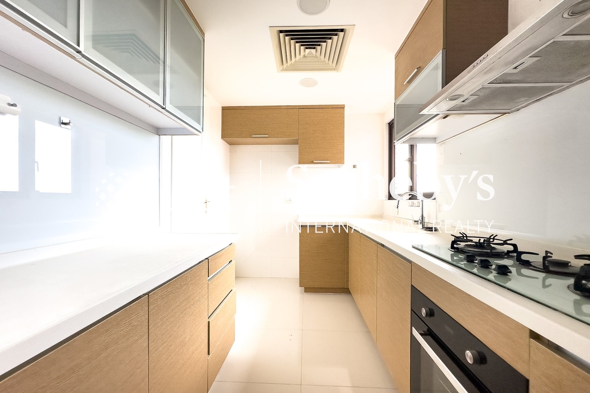 Hong Kong Parkview 陽明山莊 | Kitchen