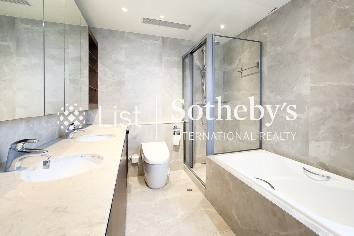 Hong Kong Parkview 陽明山莊 | Master Bathroom