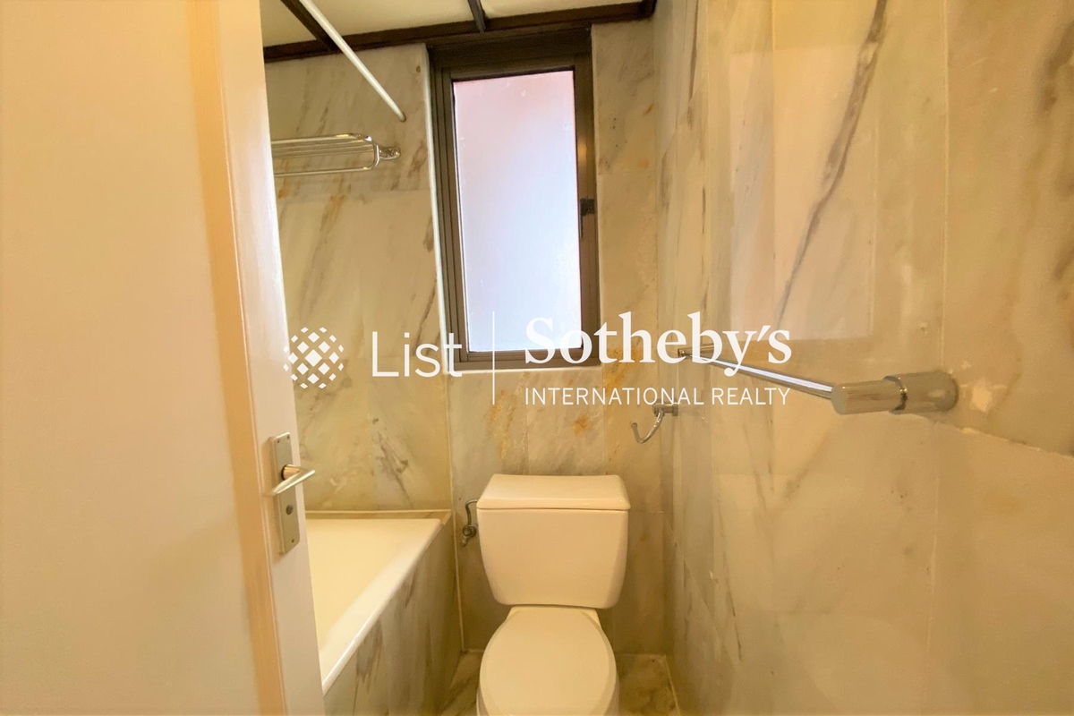 Hong Kong Parkview 陽明山莊 | Master Bathroom