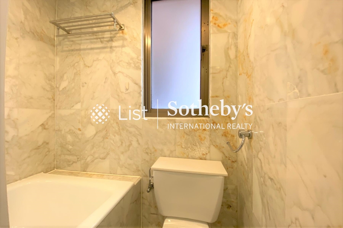 Hong Kong Parkview 陽明山莊 | Master Bathroom