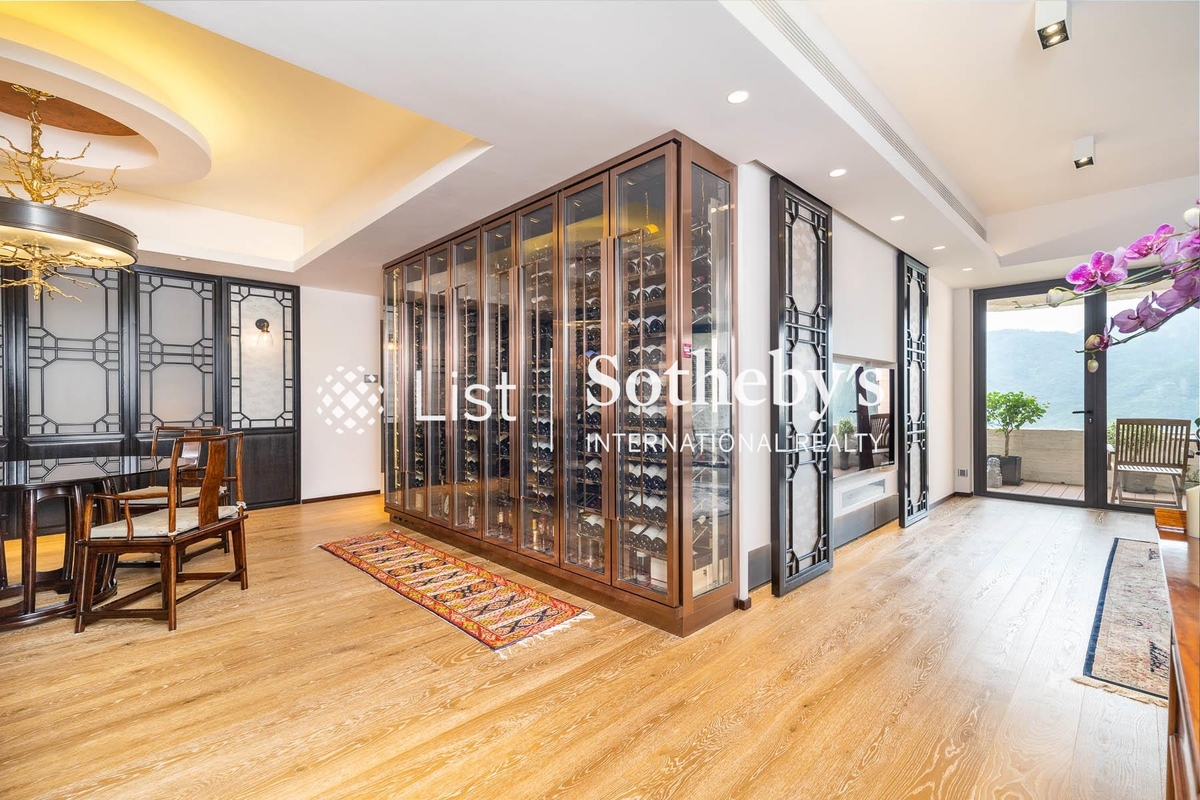 Hong Kong Parkview 陽明山莊 | Living and Dining Room