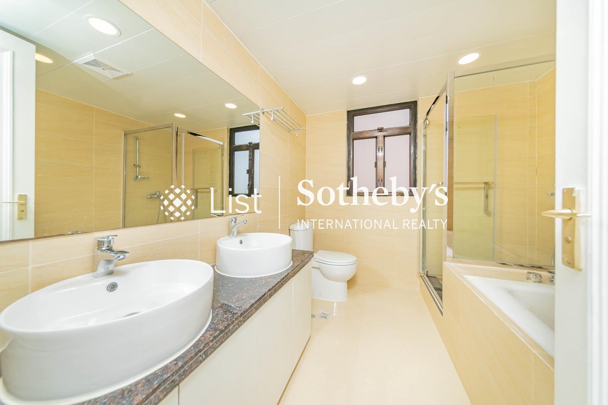 Hong Kong Parkview 陽明山莊 | Master Bathroom