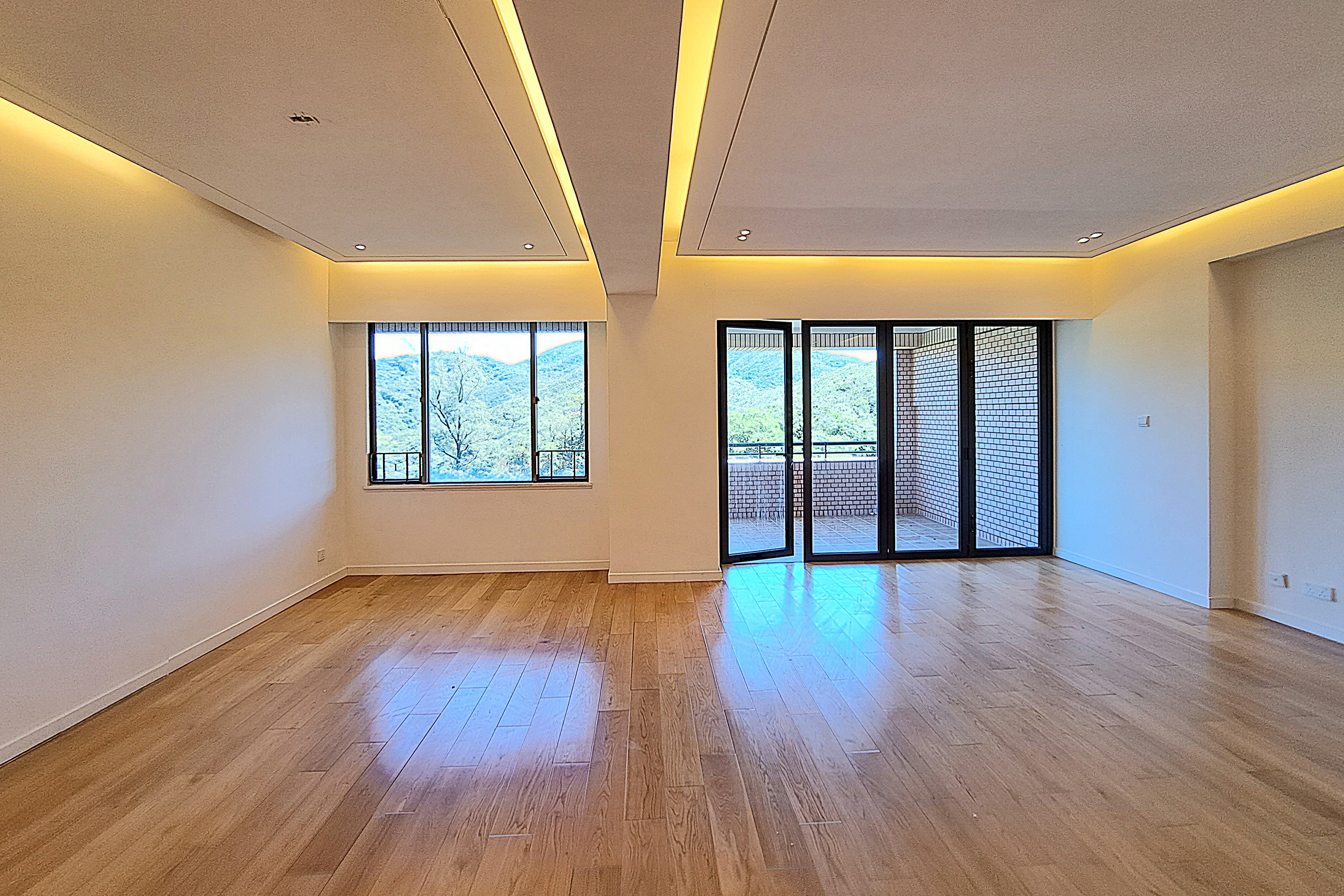 Hong Kong Parkview 陽明山莊 | Living and Dining Room