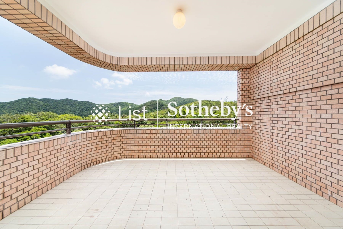 Hong Kong Parkview 陽明山莊 | Balcony off Living and Dining Room