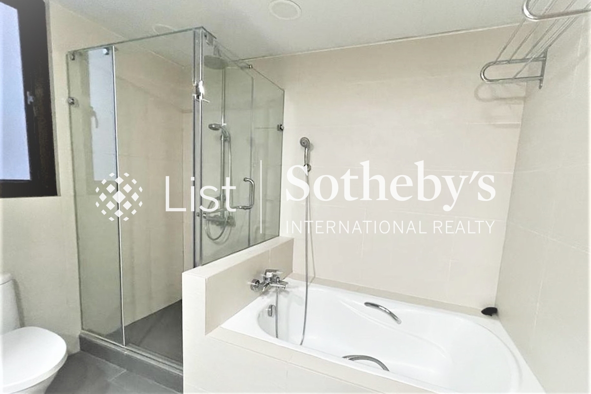 Hong Kong Parkview 陽明山莊 | Master Bathroom