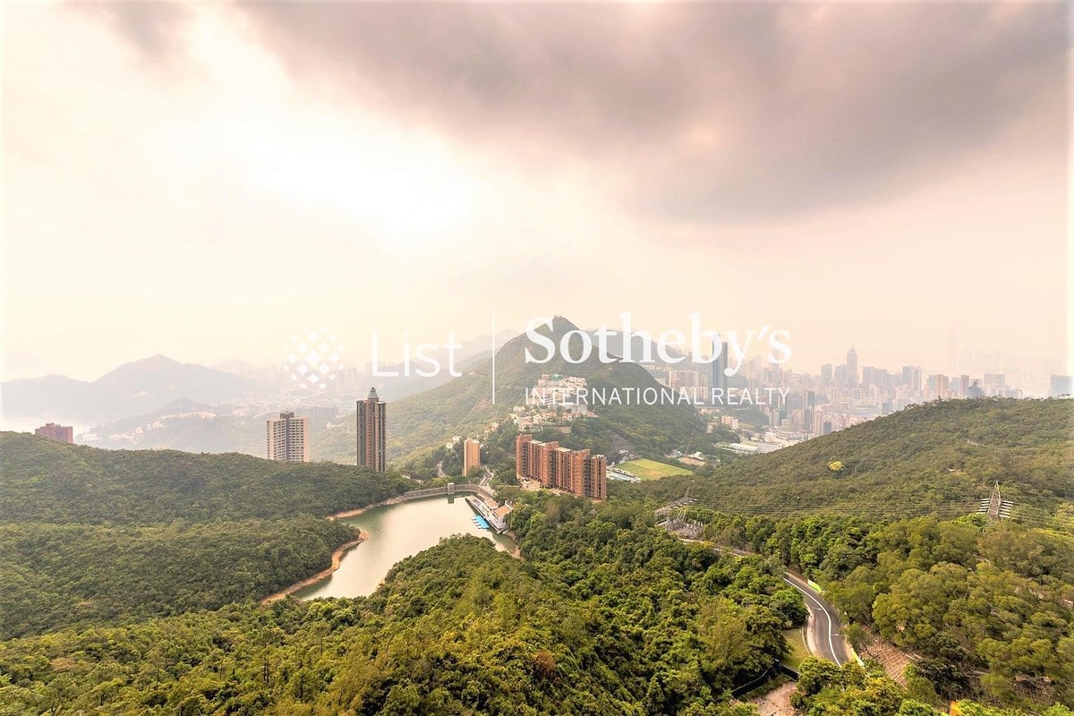Hong Kong Parkview 阳明山庄 | View