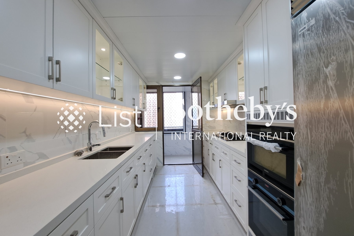 Hong Kong Parkview 陽明山莊 | Kitchen