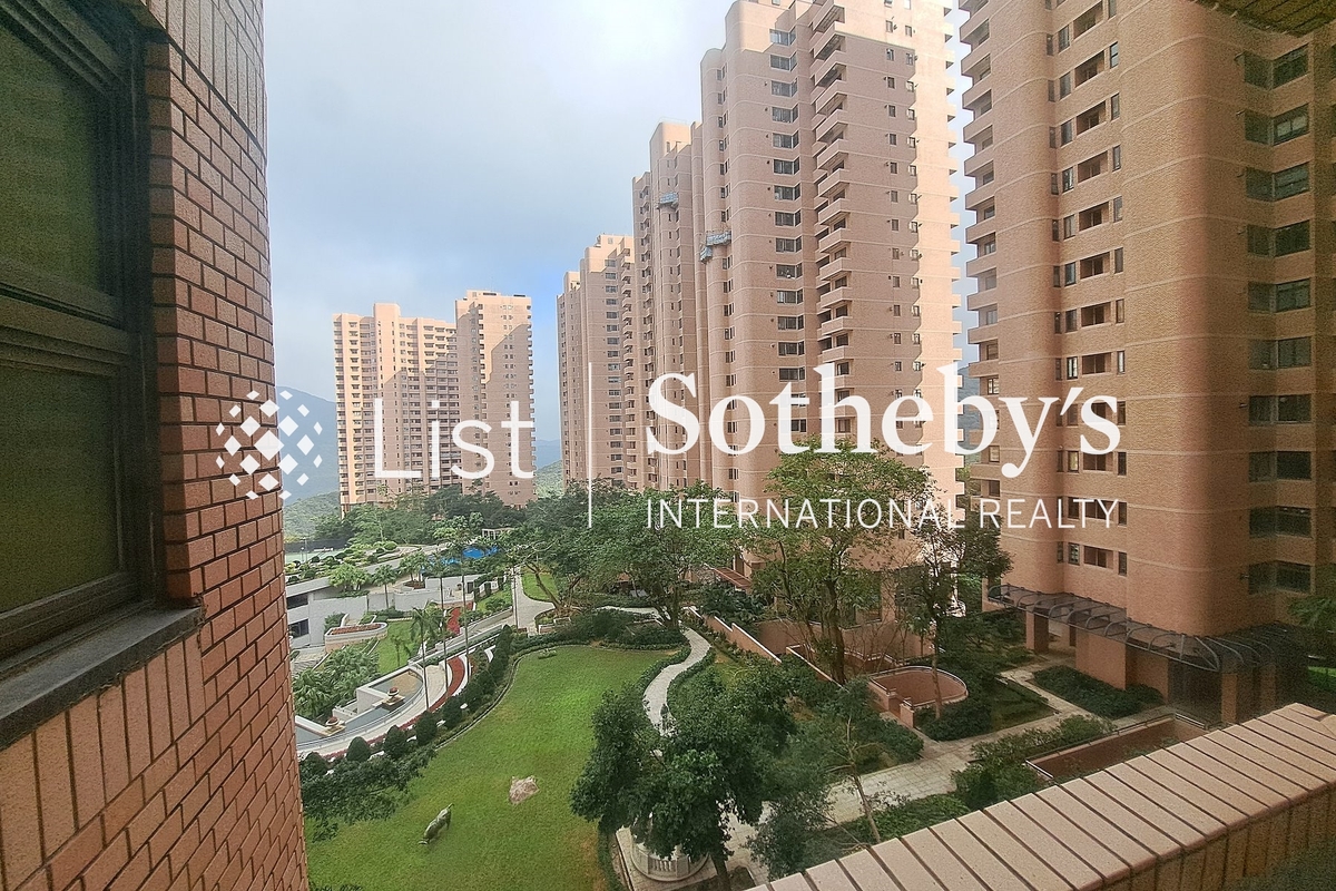 Hong Kong Parkview 陽明山莊 | View from Second Bedroom