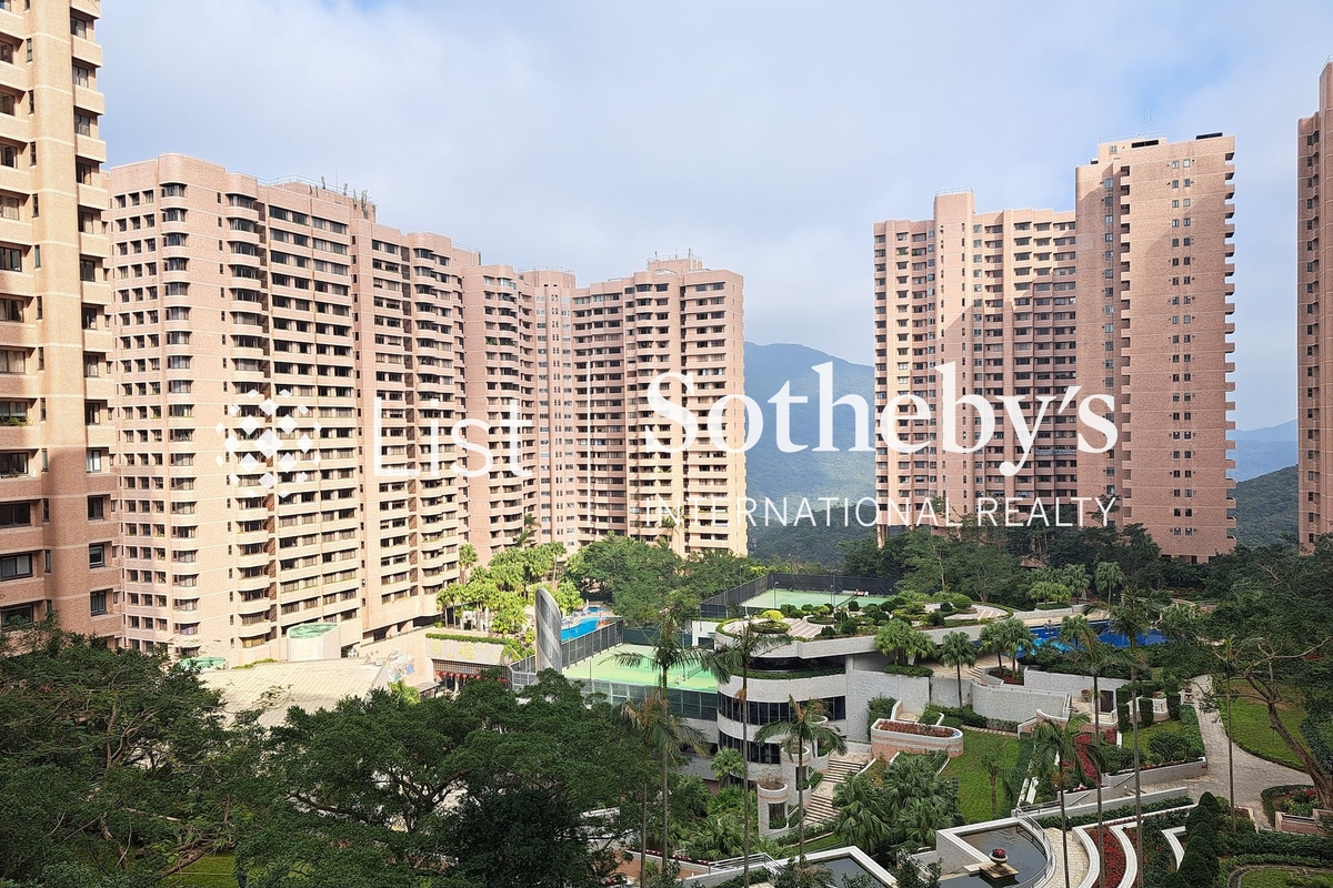 Hong Kong Parkview 陽明山莊 | View from Third Bedroom