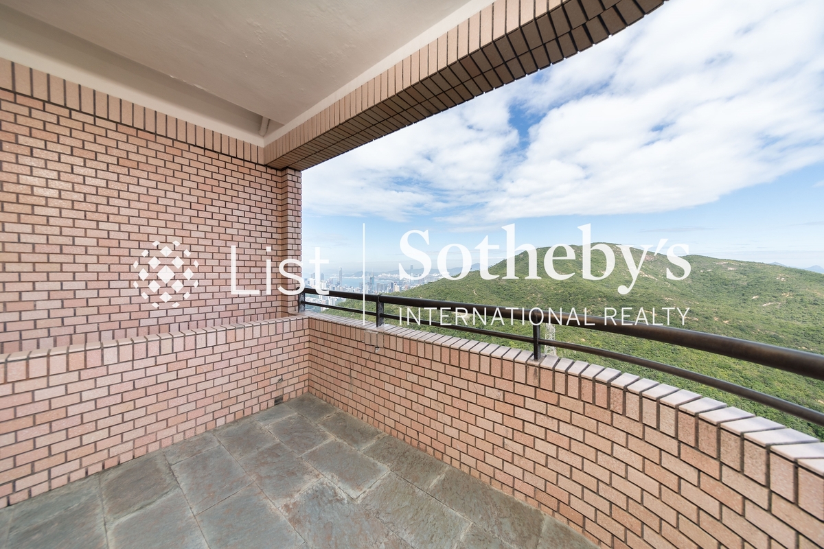 Hong Kong Parkview 阳明山庄 | Balcony off Living and Dining Room