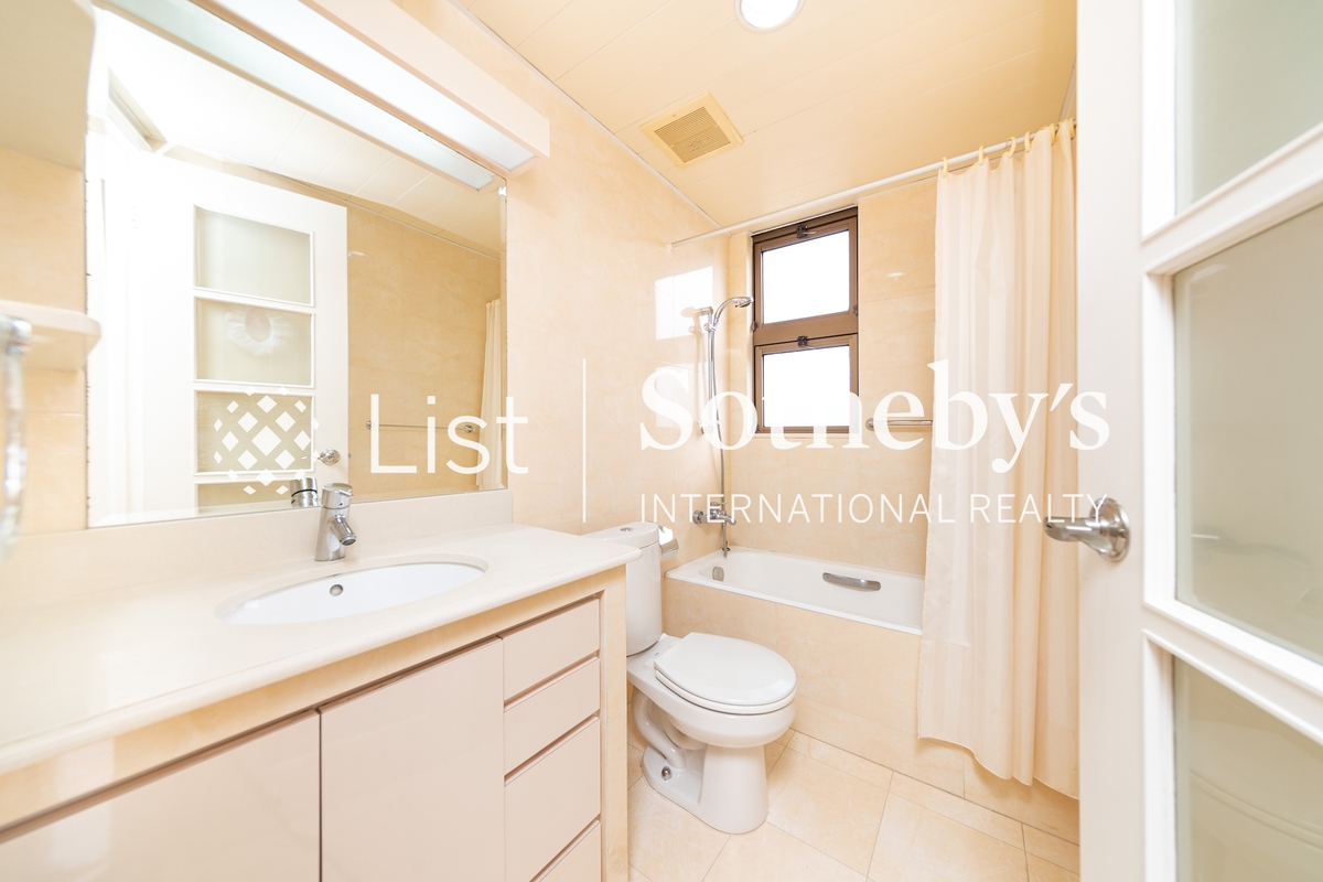 Hong Kong Parkview 阳明山庄 | Second En-suite Bathroom