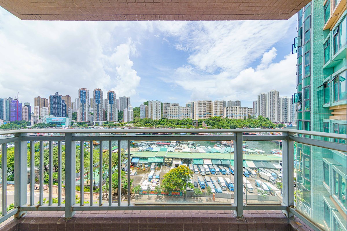 Jadewater 南湾御园 | Balcony off Living and Dining Room