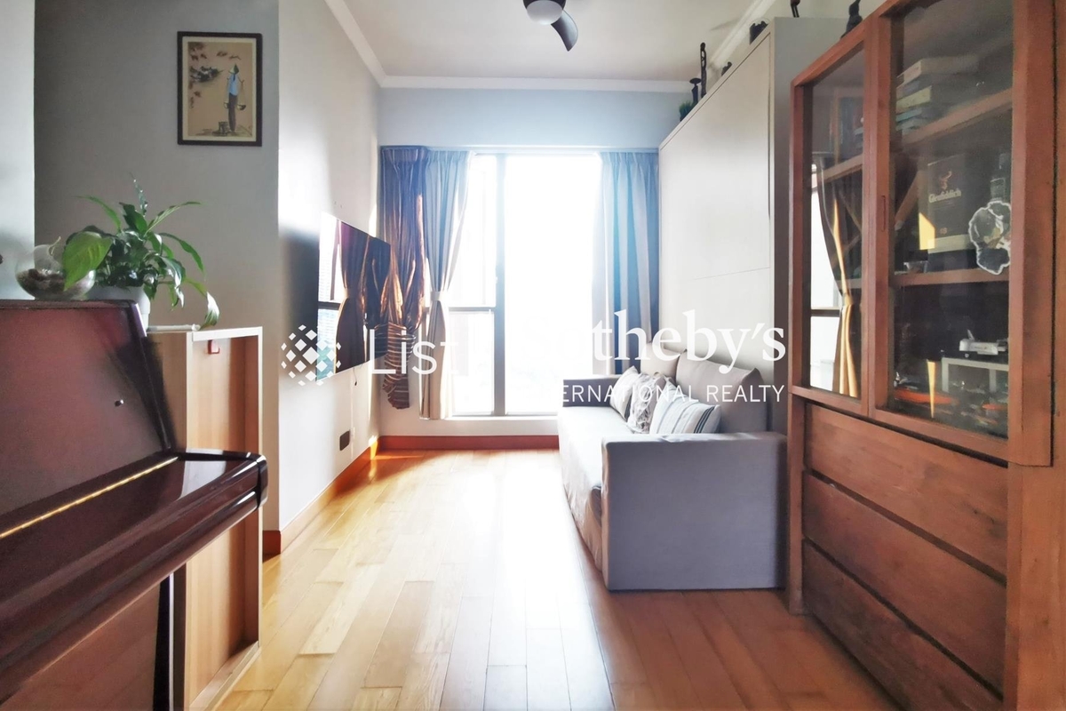 Jadewater 南灣御園 | Living and Dining Room