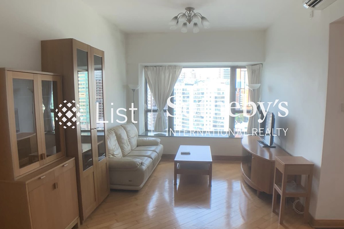 Le Sommet 豪廷峰 | Living and Dining Room