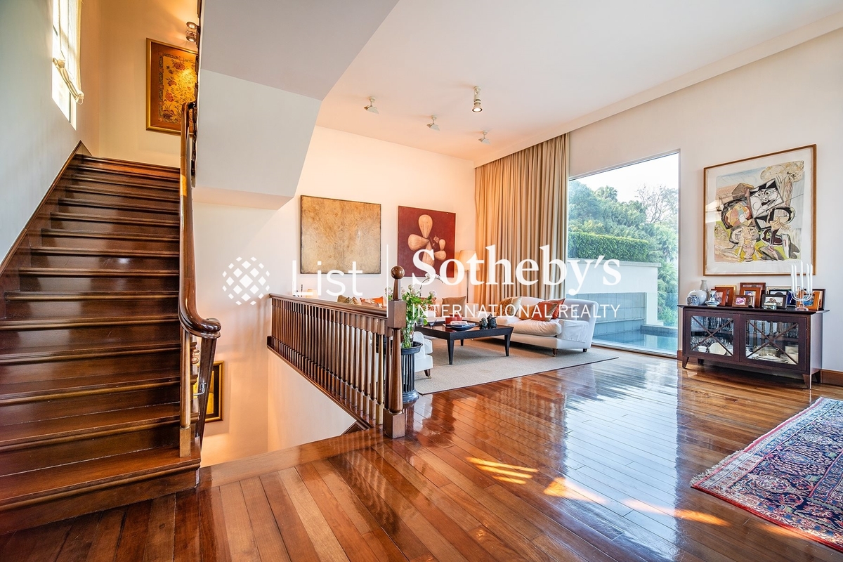 No. 56 Peak Road 山頂道56號 | Living and Dining Room